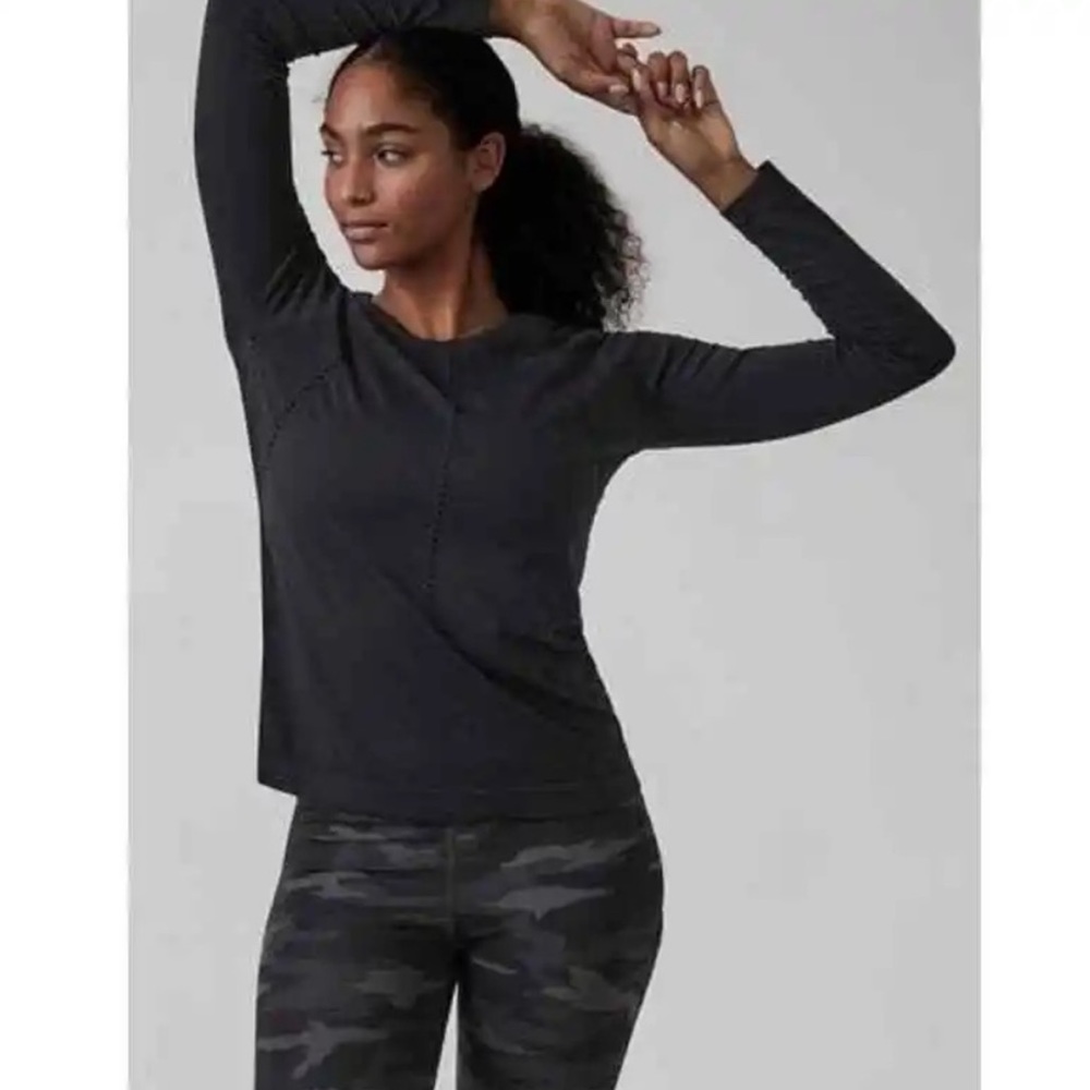 Athleta Foothill Long Sleeve Laser Cut Pullover Top